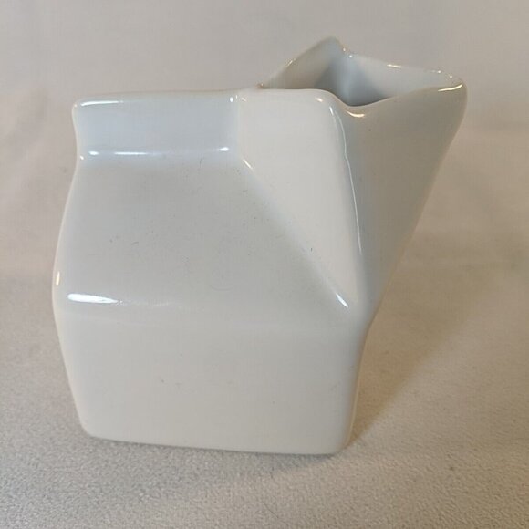Williams Sonoma Grestel 2012 Ceramic Milk Carton Short White - Picture 2 of 8